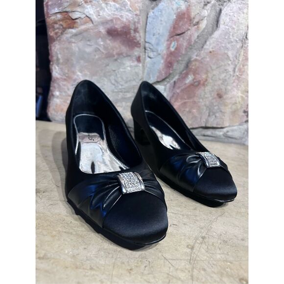 Easy Street Size 11 Eloise Black Satin Heel Pump Shoes Rhinestone Charm - Picture 1 of 11